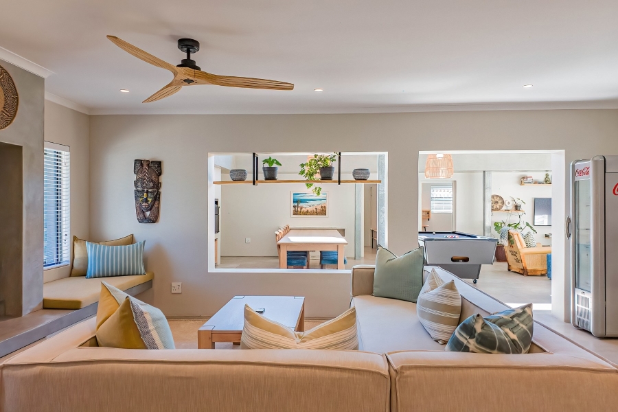 6 Bedroom Property for Sale in Seaside Longships Western Cape